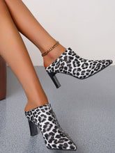 Load image into Gallery viewer, PU Leather Leopard Point Toe Pumps
