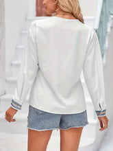 Load image into Gallery viewer, Contrast V-Neck Long Sleeve Blouse
