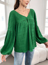 Load image into Gallery viewer, Plus Size Texture V-Neck Long Sleeve Top
