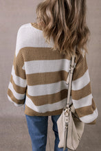 Load image into Gallery viewer, Color Block Round Neck Sweater
