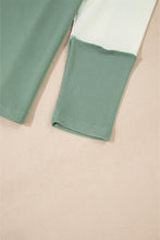 Load image into Gallery viewer, Color Block Round Neck Raglan Sleeve Top
