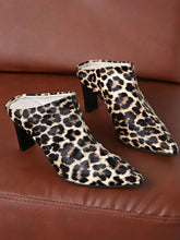 Load image into Gallery viewer, PU Leather Leopard Point Toe Pumps
