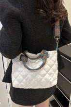 Load image into Gallery viewer, Bubble Textured Printed Strap Handbag
