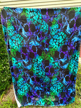 Load image into Gallery viewer, Blanket - Halloween - Blue Green Skulls - PREORDER 7/28-7/31
