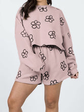 Load image into Gallery viewer, Floral Dropped Shoulder Sweatshirt and Shorts Set
