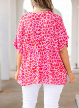 Load image into Gallery viewer, Plus Size Printed Notched Neck Half Sleeve Top
