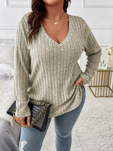 Load image into Gallery viewer, Plus Size V-Neck Long Sleeve T-Shirt
