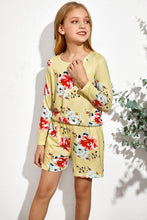 Load image into Gallery viewer, Girls Floral Long Sleeve Top and Shorts Set
