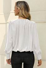 Load image into Gallery viewer, Round Neck Puff Sleeve Blouse
