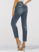 Load image into Gallery viewer, Distressed Skinny Cropped Jeans
