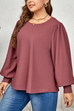 Load image into Gallery viewer, Plus Size Round Neck Puff Sleeve Top
