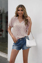 Load image into Gallery viewer, Floral Notched Short Sleeve Blouse
