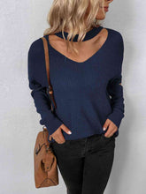 Load image into Gallery viewer, Cutout Zip Detail Sweater
