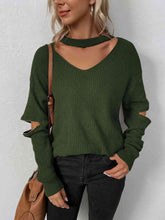 Load image into Gallery viewer, Cutout Zip Detail Sweater
