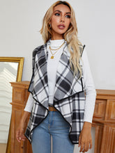 Load image into Gallery viewer, Plaid Open Front Vest
