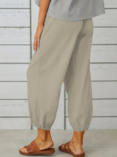 Load image into Gallery viewer, Decorative Button Cropped Pants
