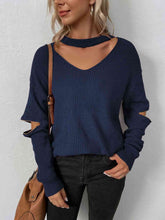 Load image into Gallery viewer, Cutout Zip Detail Sweater
