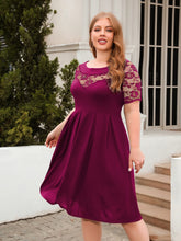 Load image into Gallery viewer, Plus Size Ruched Round Neck Short Sleeve Dress
