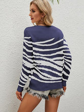 Load image into Gallery viewer, Round Neck Buttoned Long Sleeve Sweater
